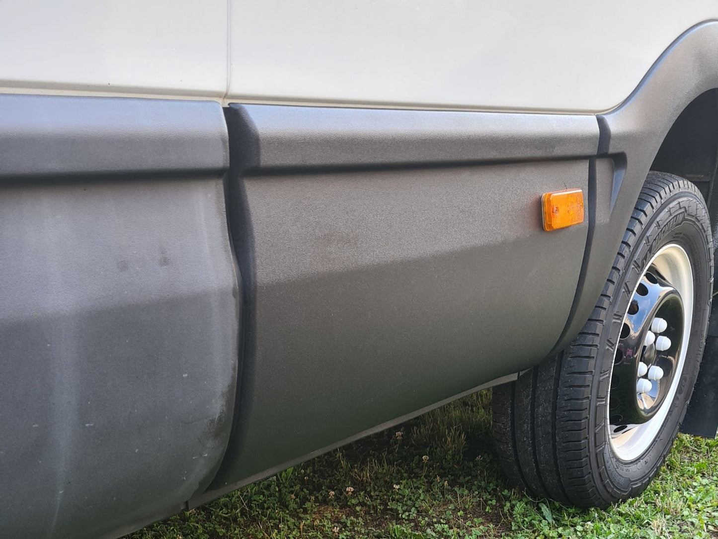 Cartec Vinyl TP-49 5L - Preservative for Plastic / Rubber + Applicator