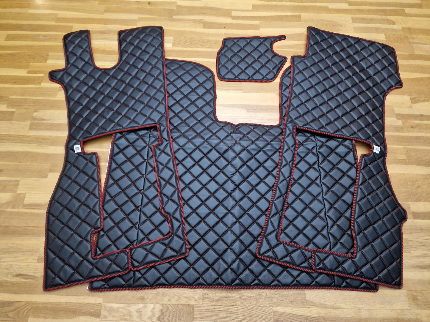 New Mat Set in Checkers for Scania Nextgen R - Black or Beige Color