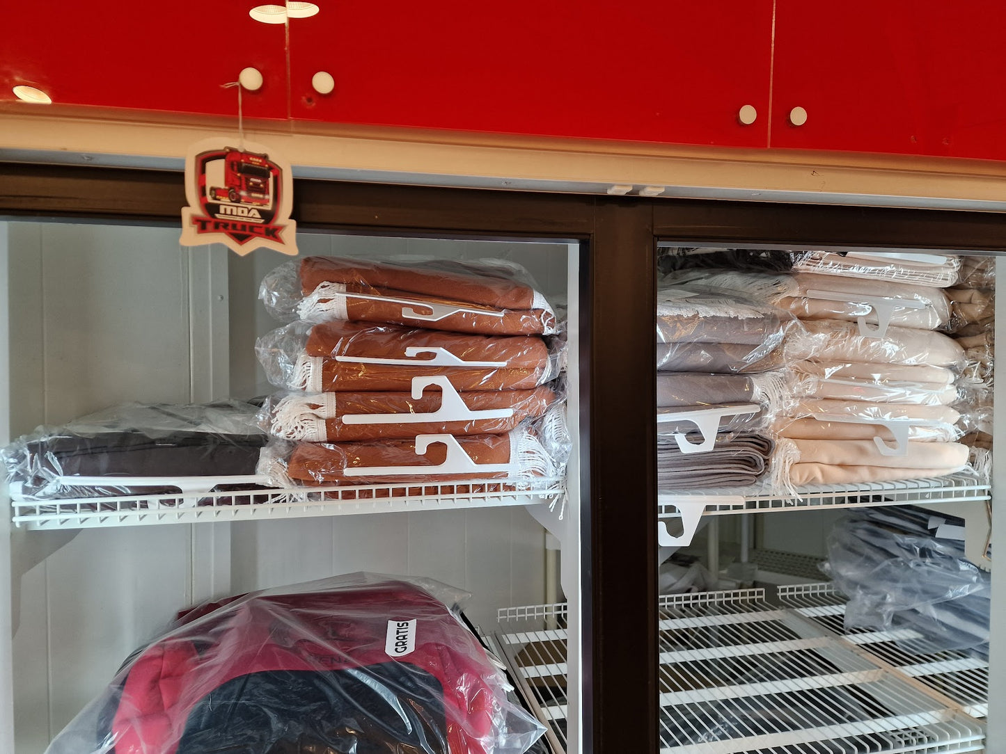 Nye Sidegardiner med Frontkappe i Forskjellige Farger - Klar til Sending!