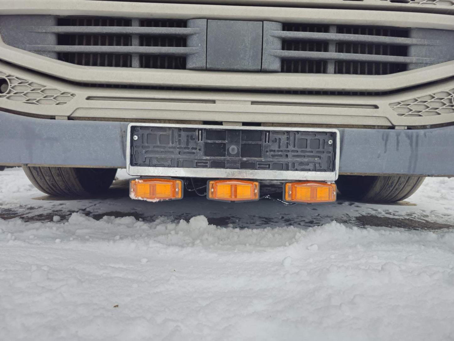 Mounting Bracket for Double Burners, Behind Sign Frame - Black