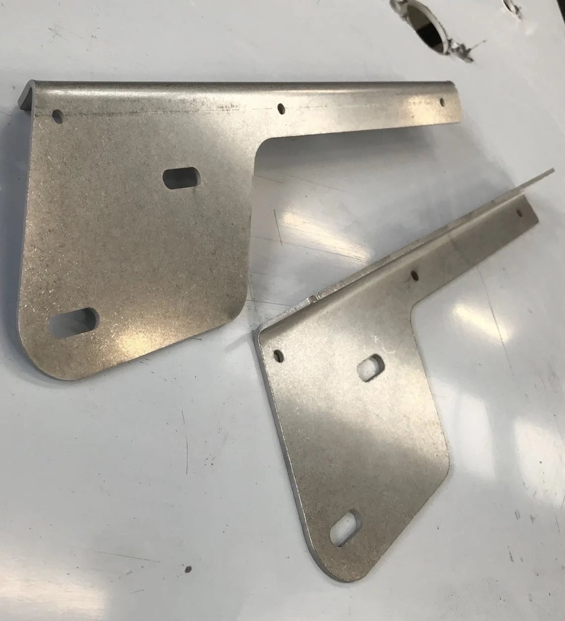 Mounting Bracket for Auxiliary Light Above Sun Visor - Volvo FH4/FH5
