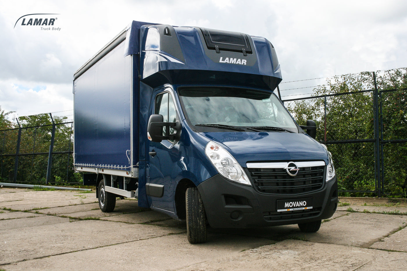 Lamar Aero SkyCAB Sleeper Cab/Sleeper Cabin with Spoilers - All Vans