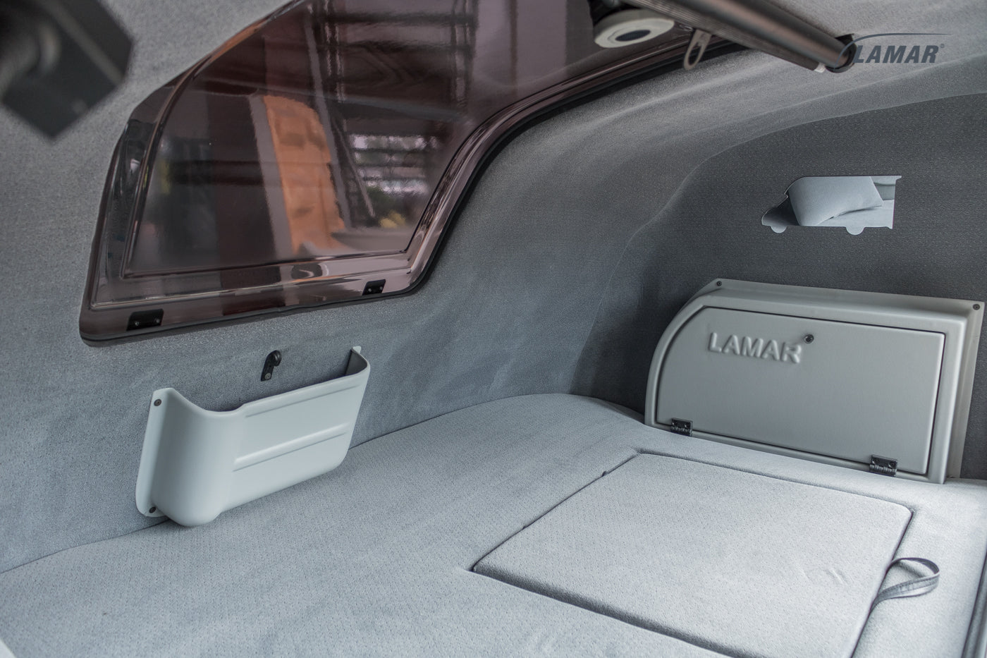 Lamar Aero SkyCAB Sleeper Cab/Sleeper Cabin with Spoilers - All Vans