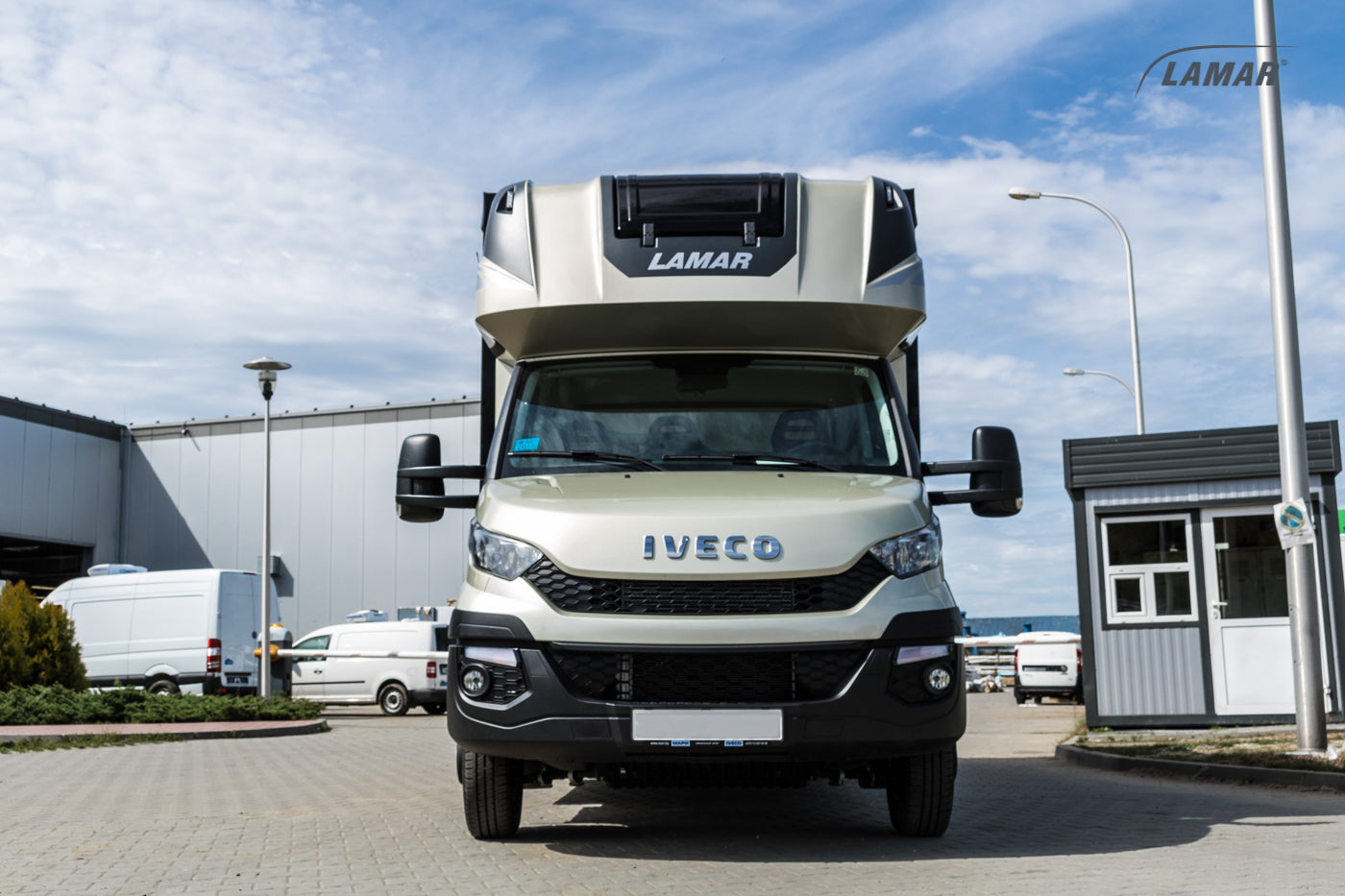 Lamar Aero SkyCAB Sleeper Cab/Sleeper Cabin with Spoilers - All Vans