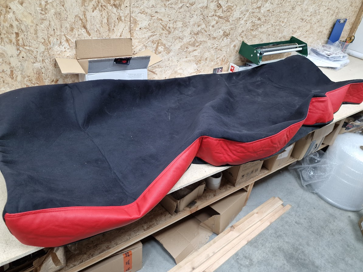 Sengetrekk i Premium Stoff/Skinn til Volvo FH4/FH5/Aero