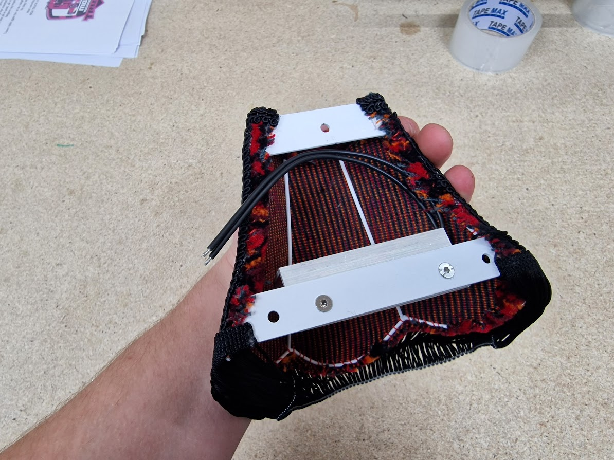 Ny Lampett med rød lys i Rød Bussplysj - Klar til Sending!