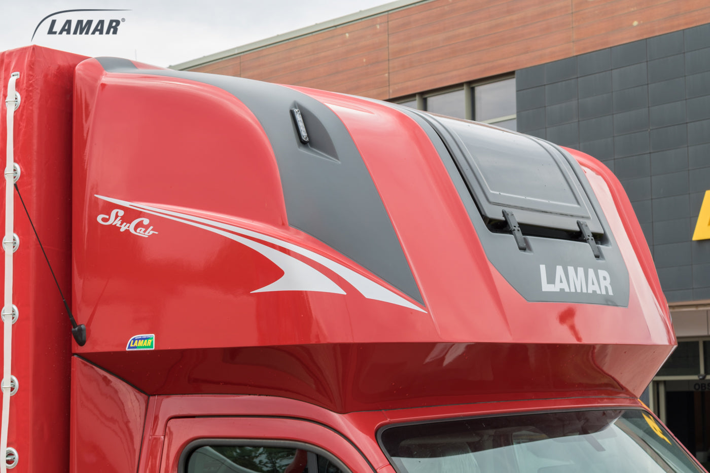 Lamar Aero SkyCAB Sleeper Cab/Sleeper Cabin with Spoilers - All Vans