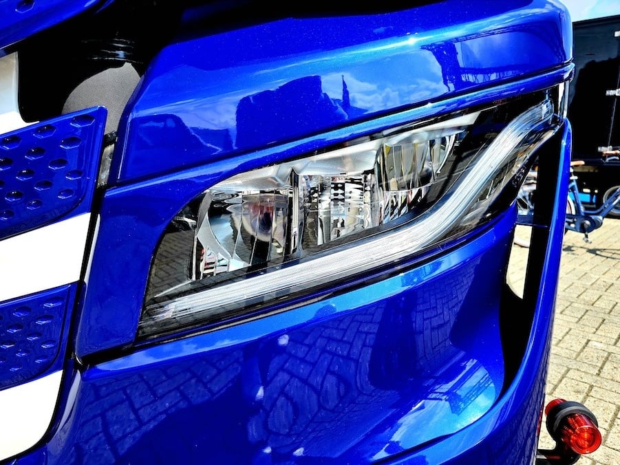 Eyelid for Iveco S-Way