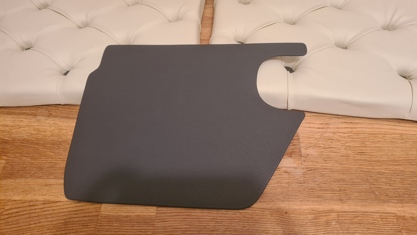 Tabletop Made to order - Leather, Button-stitching, Bus plush