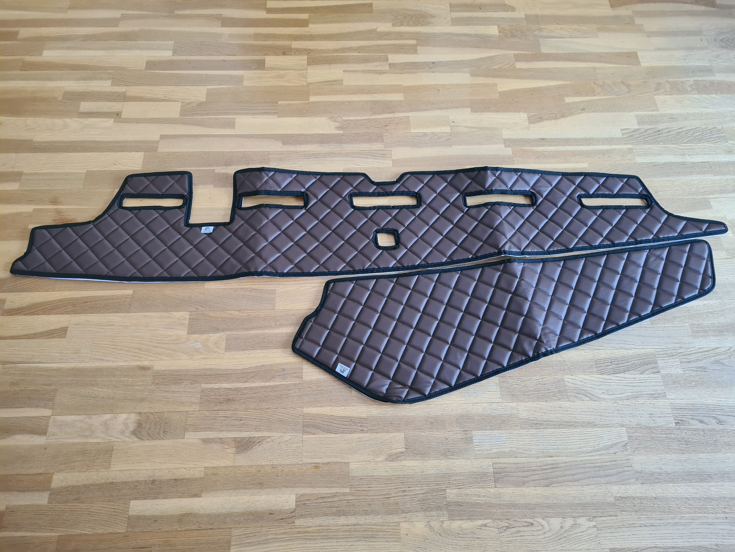 Dashbord Matte i Ruter - Volvo FH4/FH5/AERO