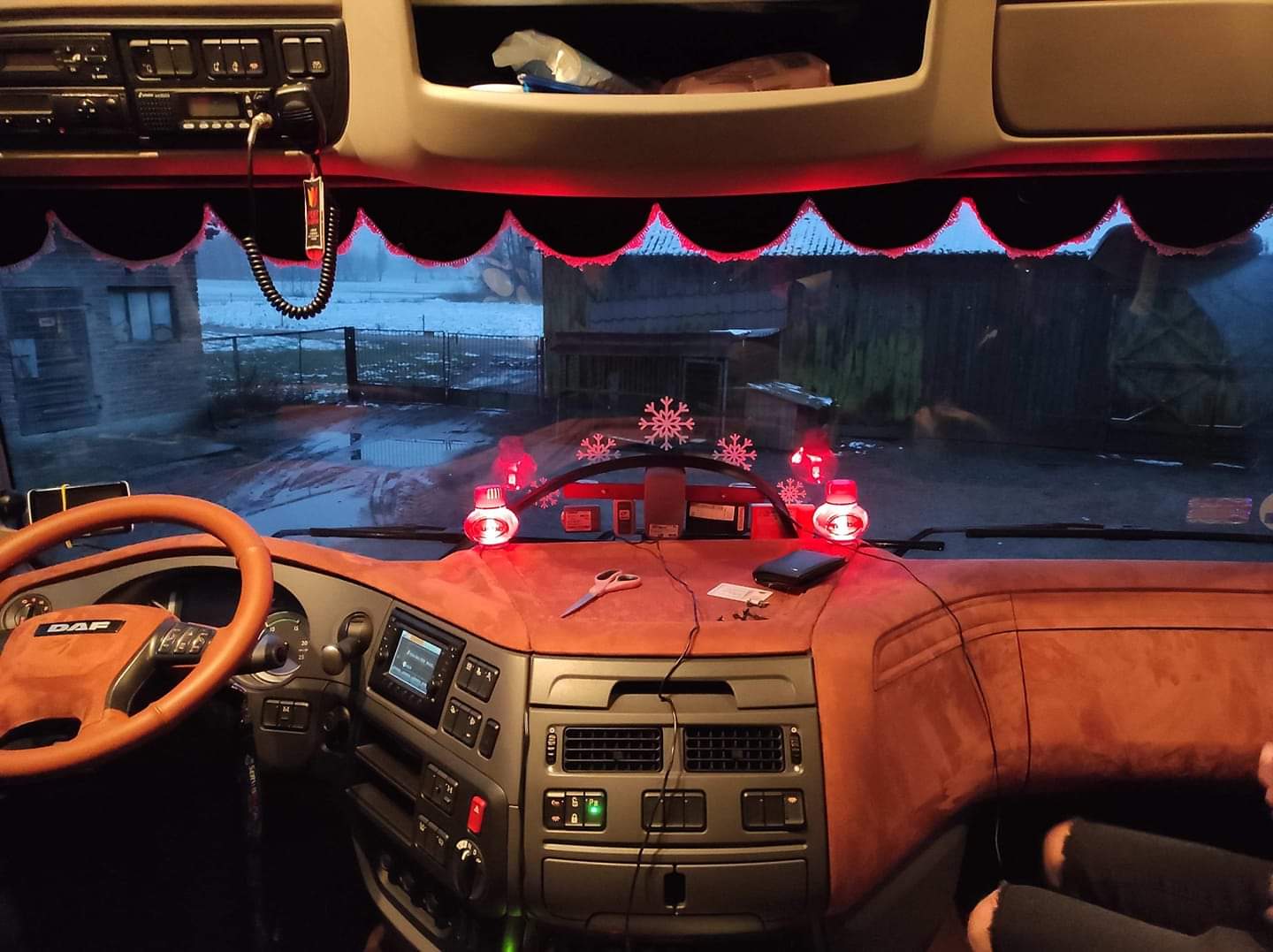 Alcantara / Semsket Skinn, Selvklebende - Svart