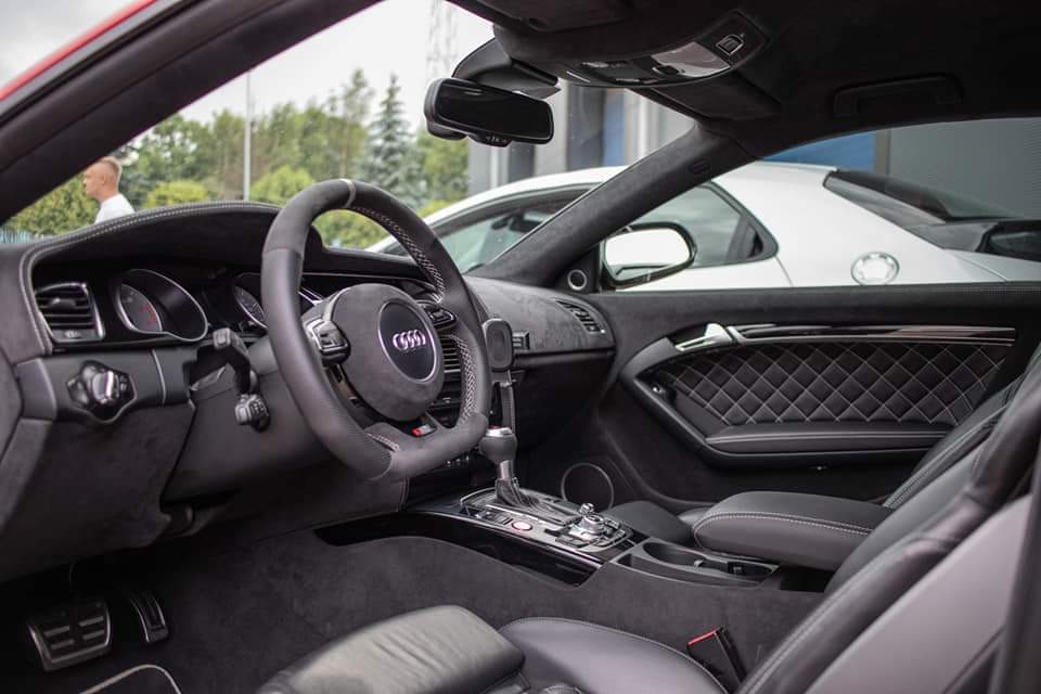 Alcantara / Semsket Skinn, Selvklebende - Svart