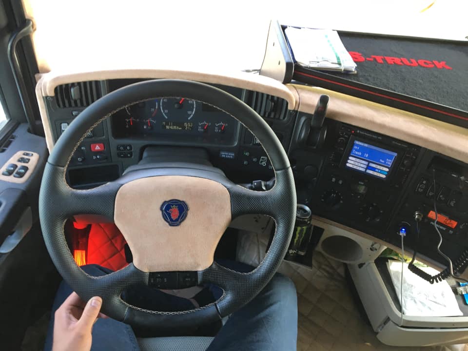 Alcantara / Semsket Skinn, Selvklebende - Svart