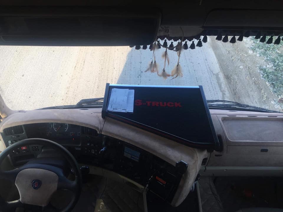 Alcantara / Semsket Skinn, Selvklebende - Rød