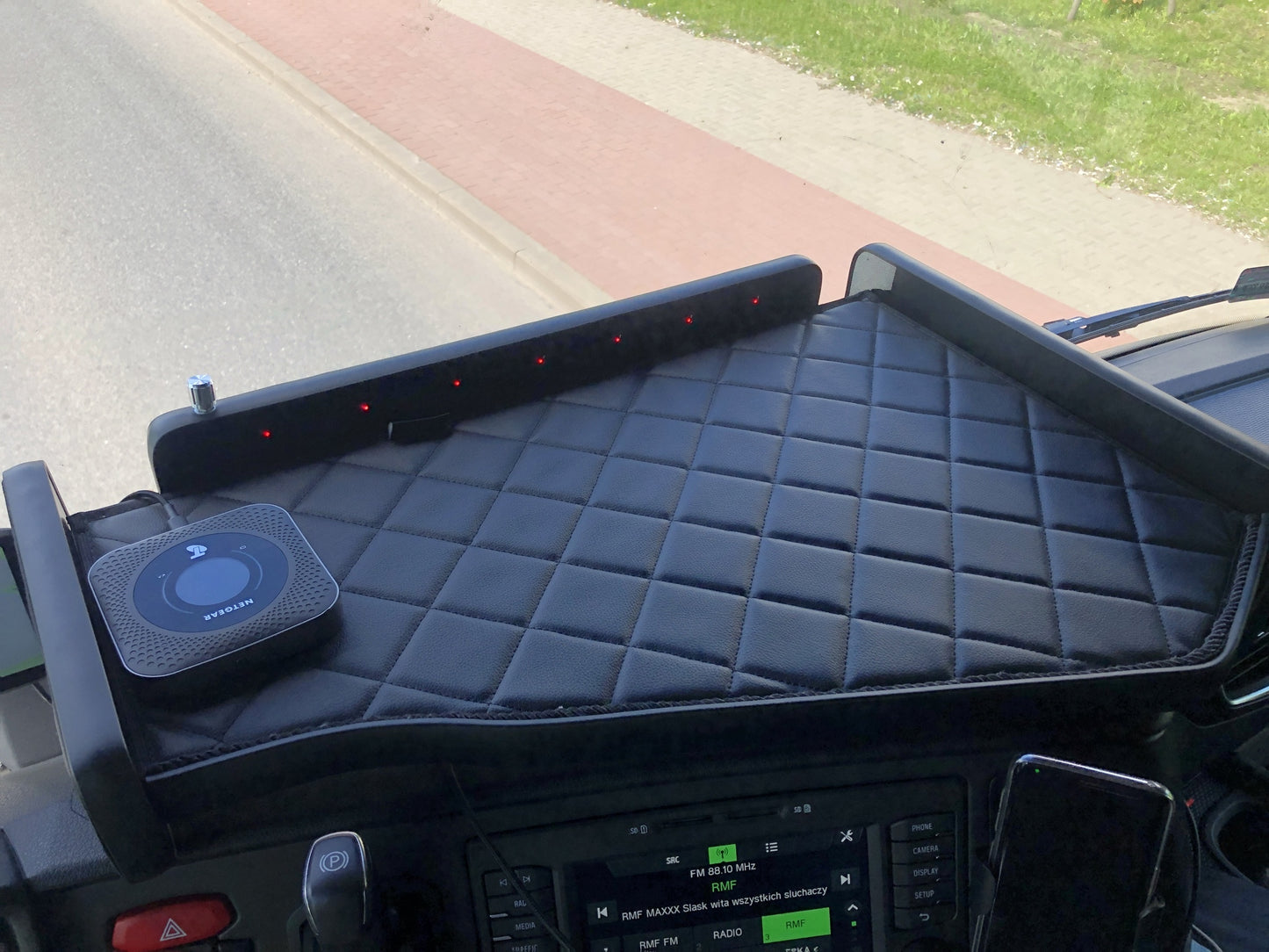 Dashbord Bord i Ruter med LED / Midtbord - Scania Nextgen R/S