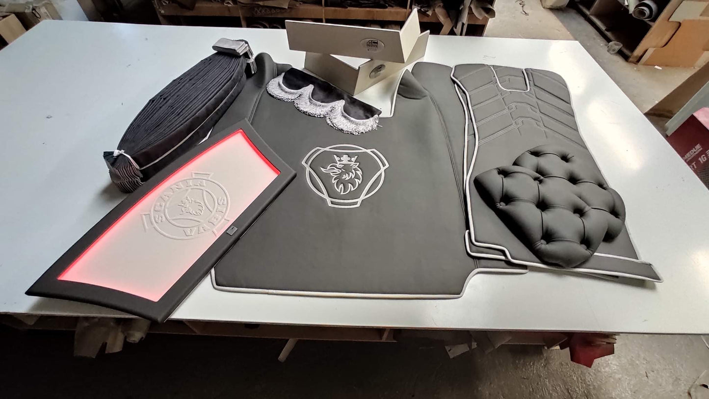 Stolsokkel Trekk Laget på Bestilling - Skinn, Bussplysj, Belysning