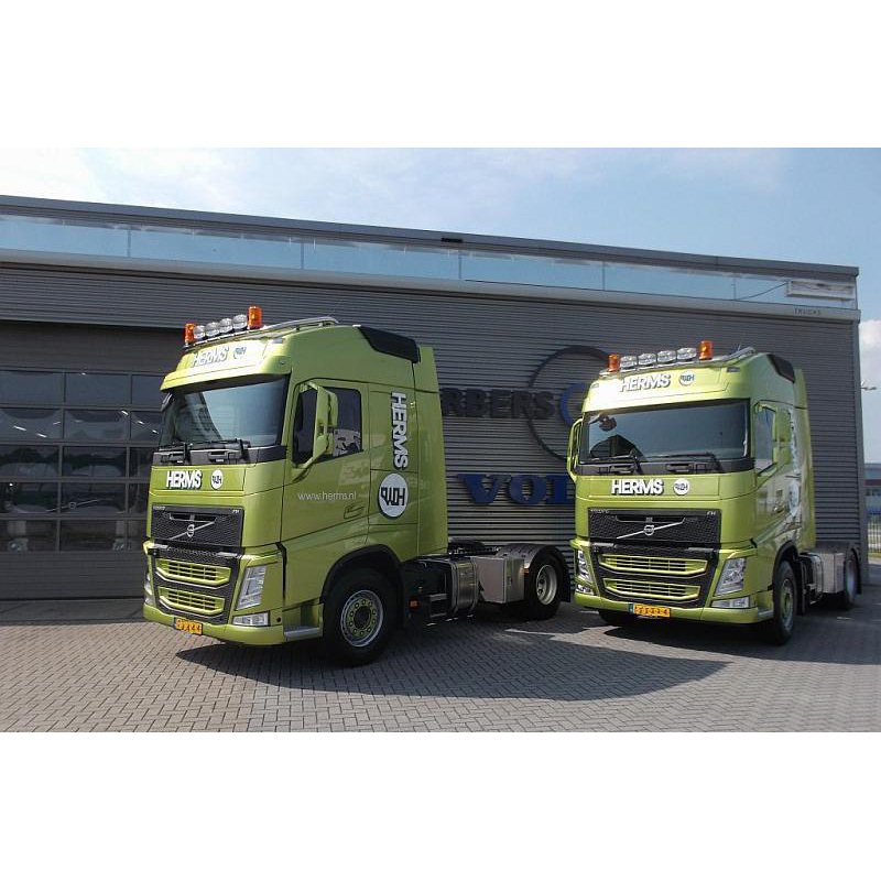 Roof bar in stainless steel/powder coating - Volvo FH4/FH5, Type 2