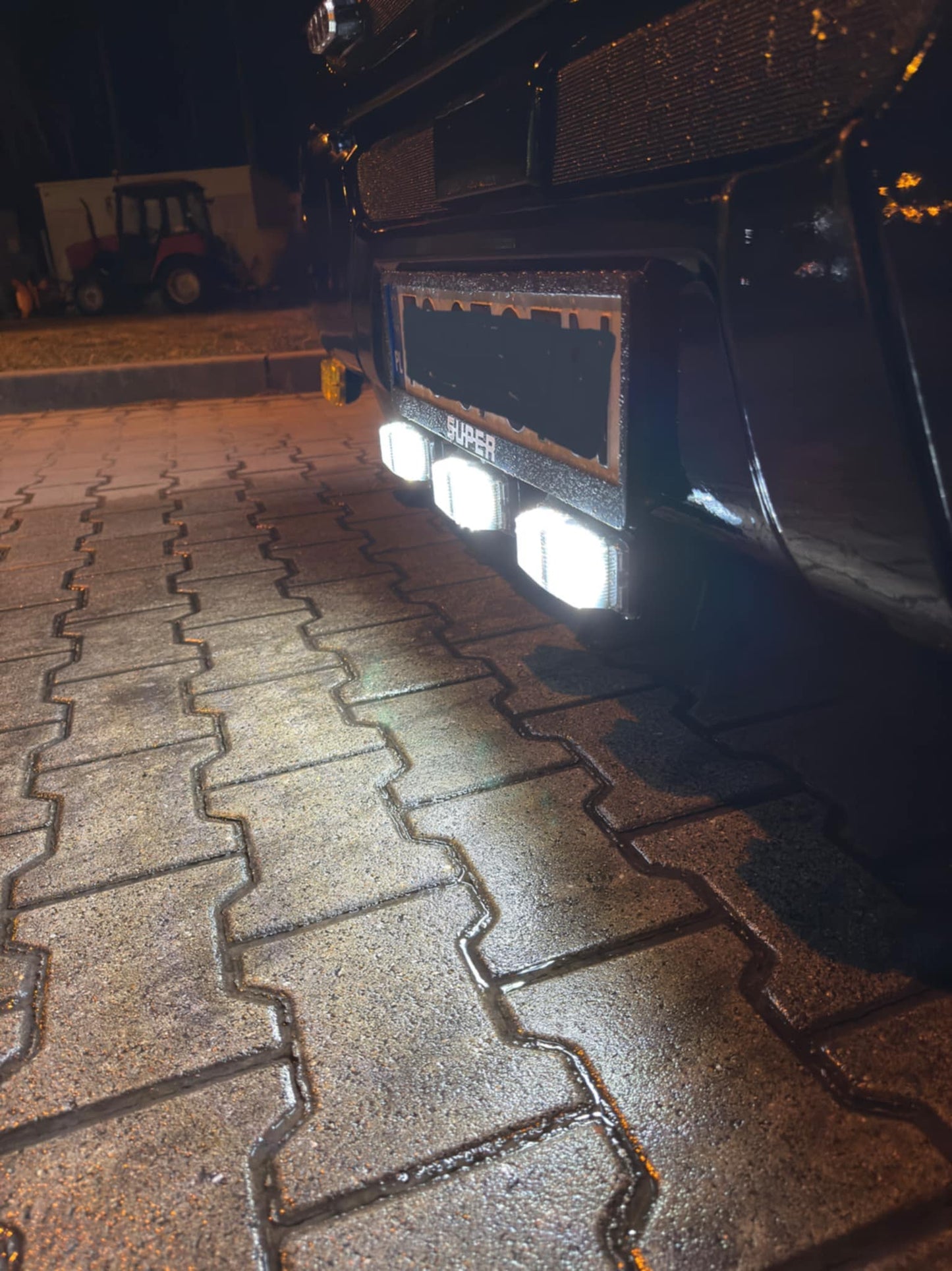 Mounting Bracket for Double Burners, Behind Sign Frame - Black