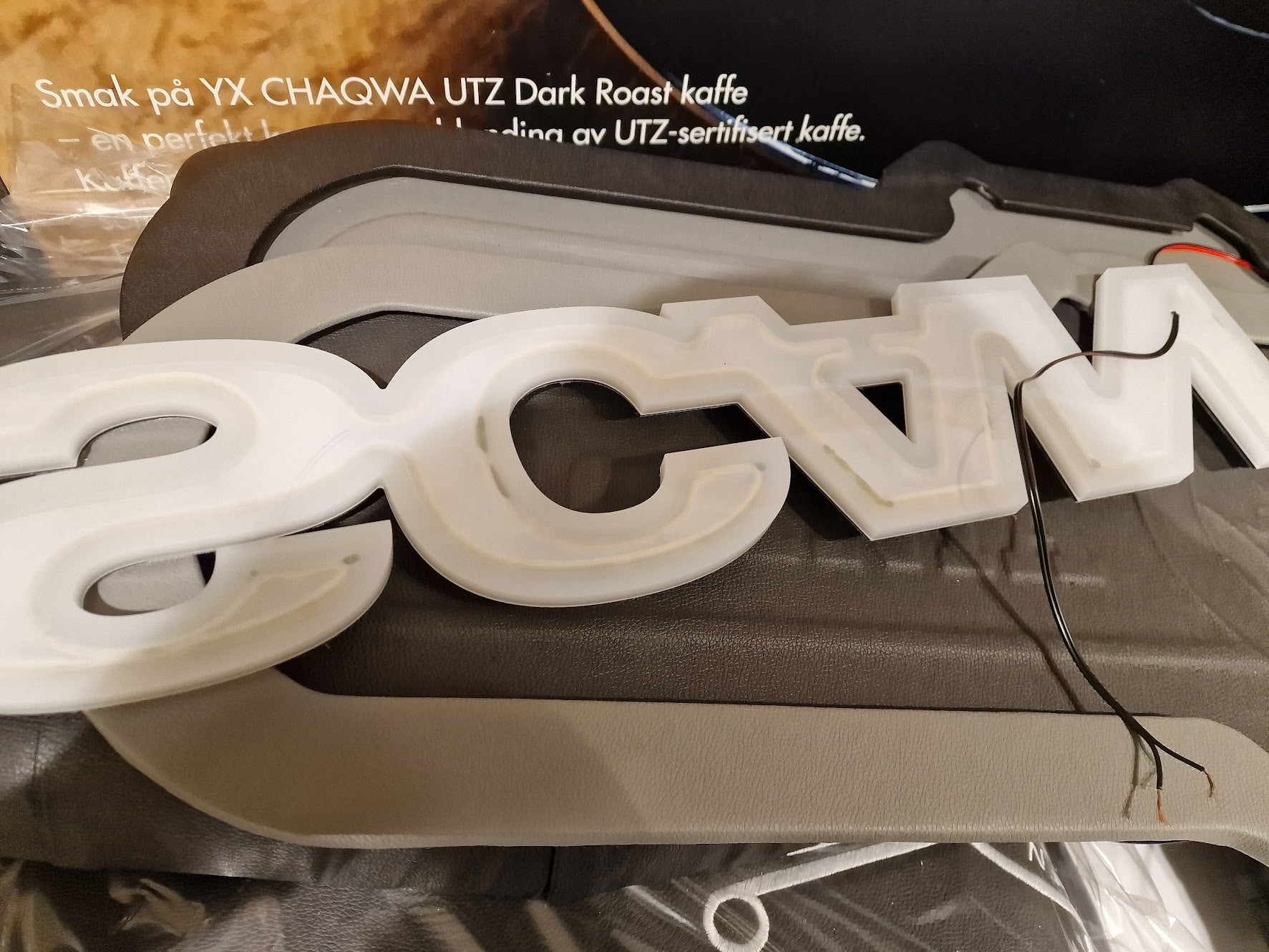 Opplyst SCANIA LED-Logo, 12/24v, RGB