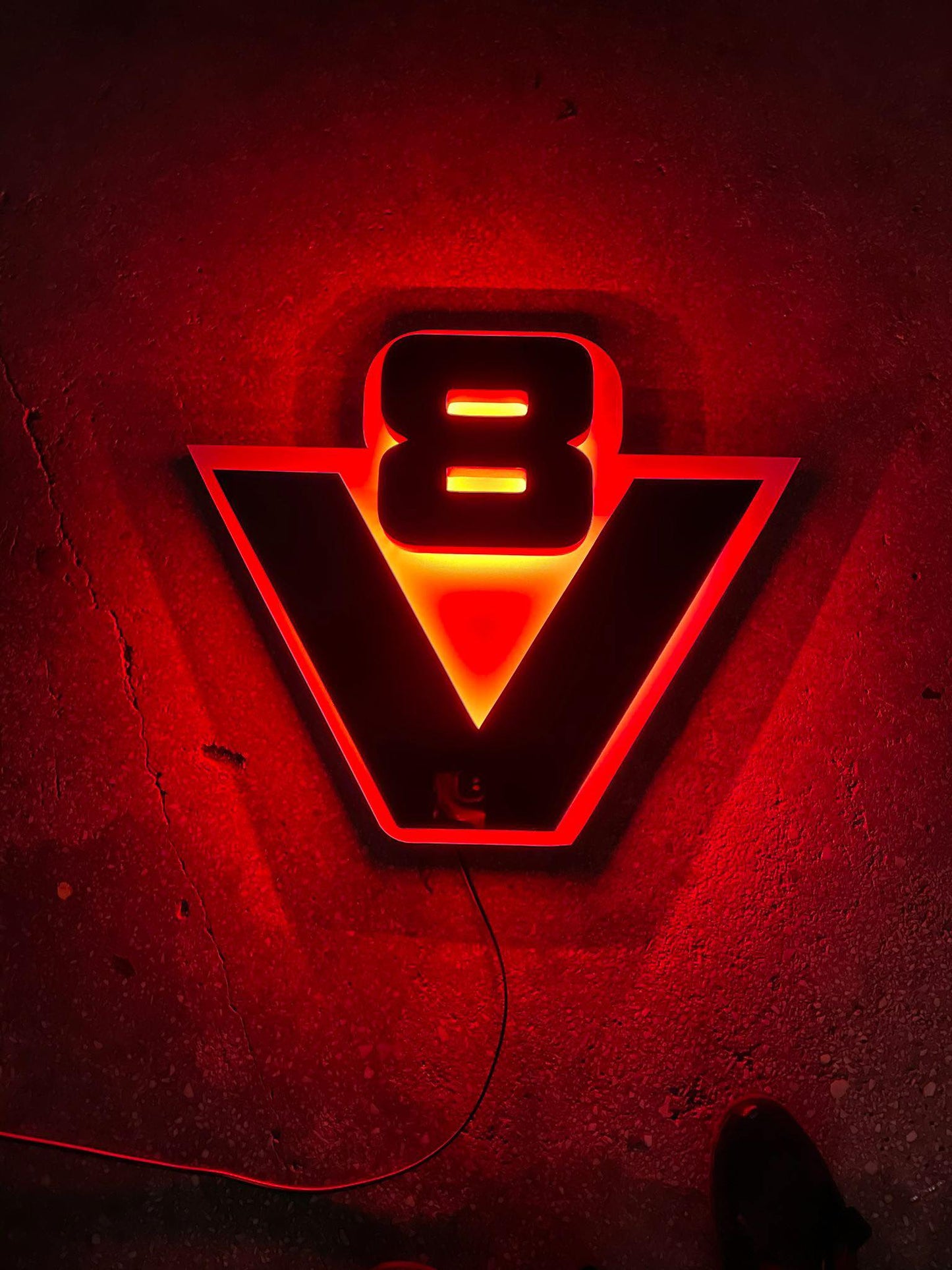 LED Lysskilt 3D, V8 Oldskool / Sort Glans - Rød/RGB 24V