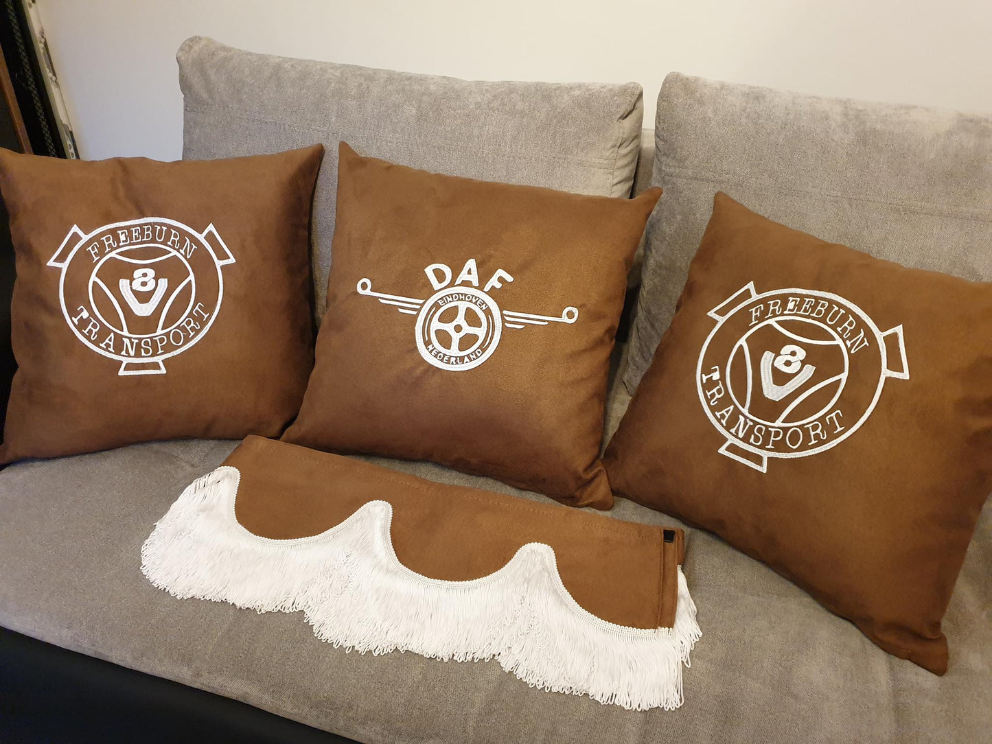 Decorative Cushion in Fabric/Bus Plush, 40x40cm - Made to Order