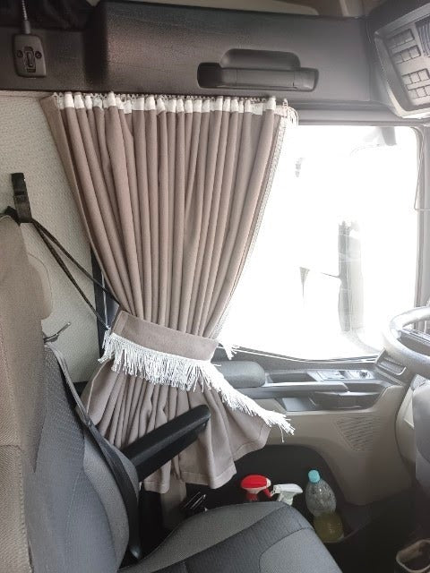 Curtain Set in Fabric for Truck/Van, Type 2 - Light Beige/White 