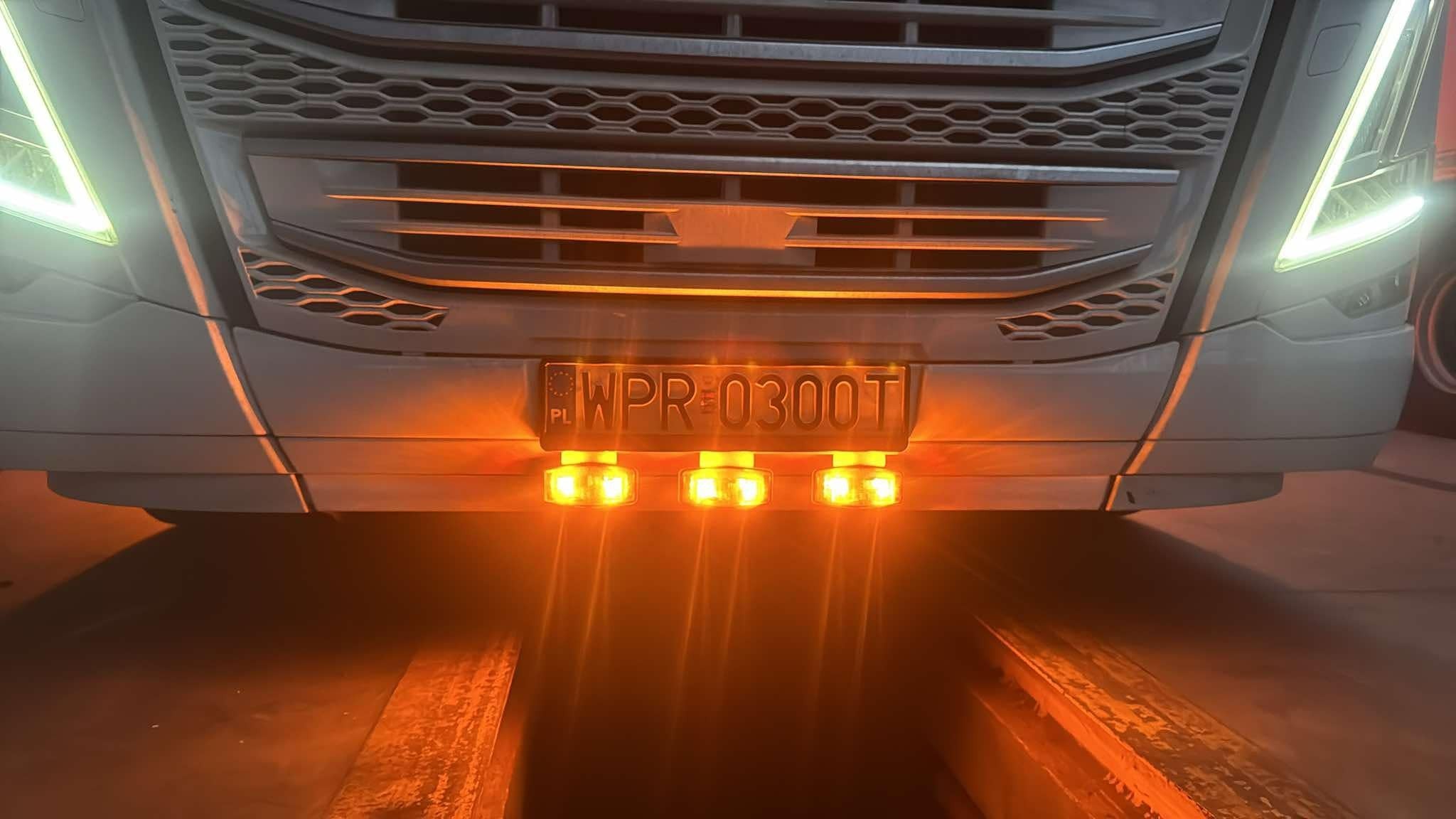 Mounting Bracket for Double Burners, Behind Sign Frame - Black