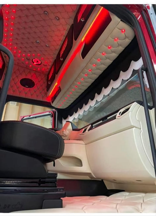 Truck/Van Fabric Curtain Set, Type 2 - Black/Red 