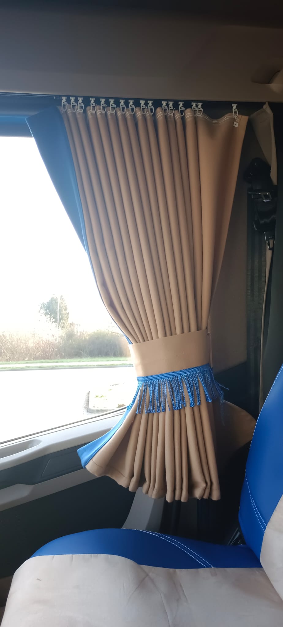 Sidegardiner i Stoff til Lastebil/Varebil, Type 4 - Laget på Bestilling