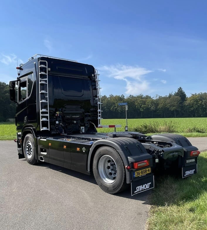 Hyttestige i Rustfritt Stål - Scania Nextgen R