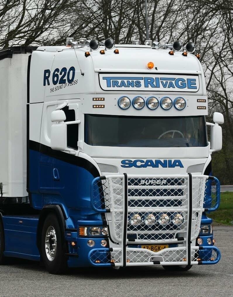 Coles Custom Frontrutebeskyttelse til Scania R/Streamline
