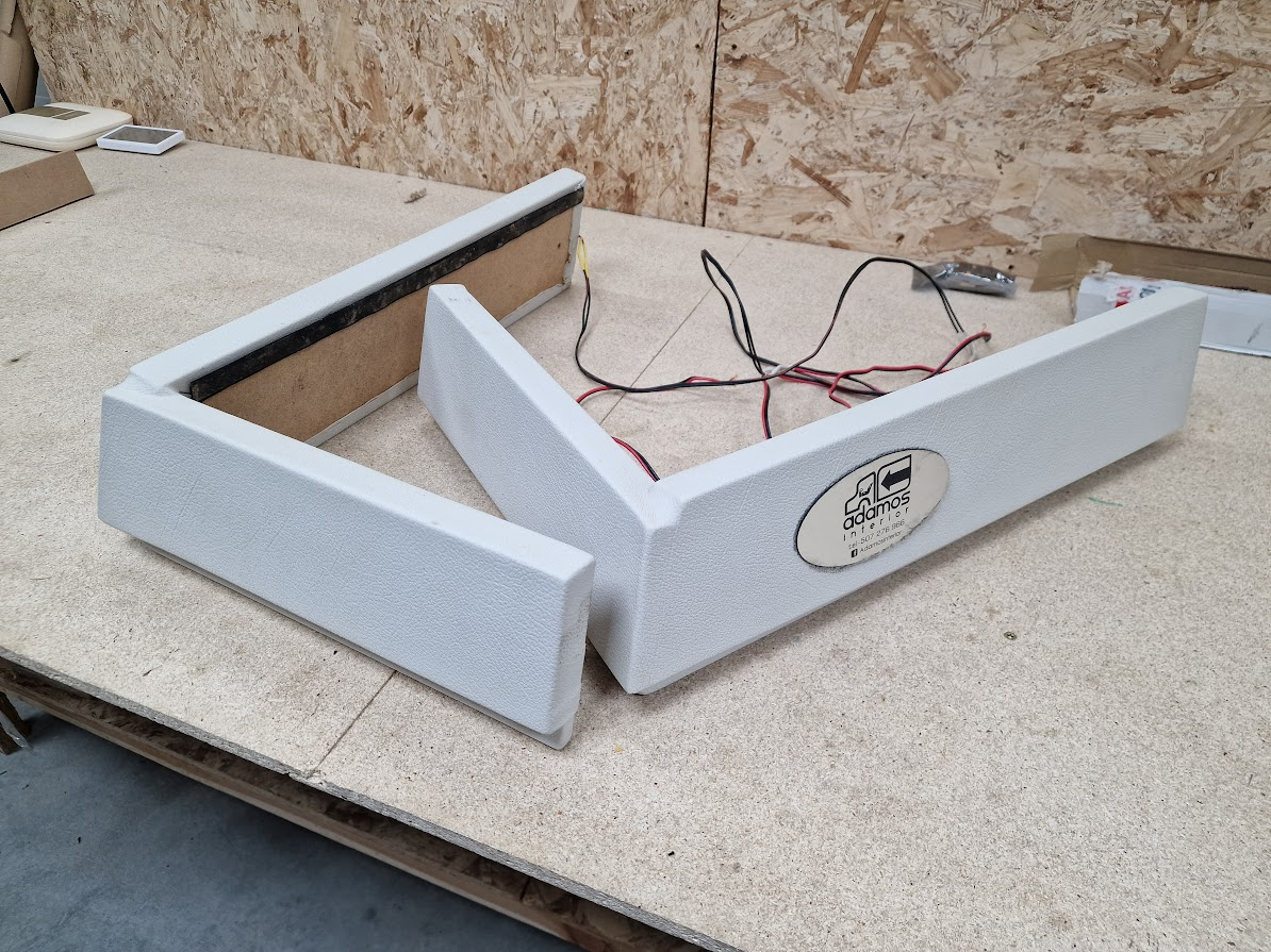 Stolsokkel Trekk i Grå, Rødt lys, til Volvo FH4/FH5/Aero