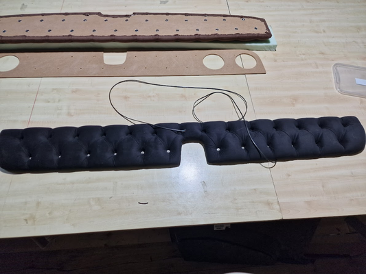 Ny Solskjermplate i Premium Stoff med 14stk Dioder til Scania NG - Klar til Sending!