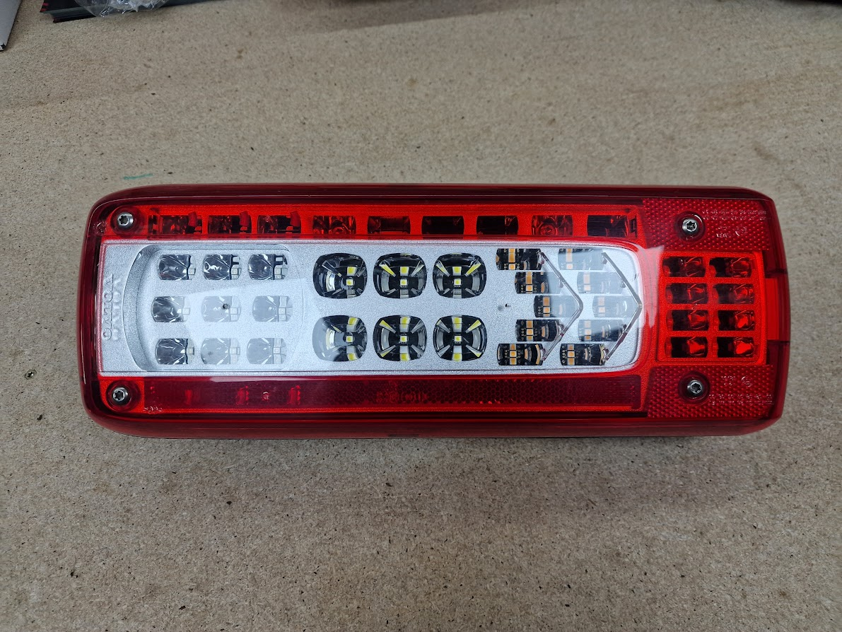 Ny Original LED Baklykt Høyre, Vignal, til Volvo FH / FM