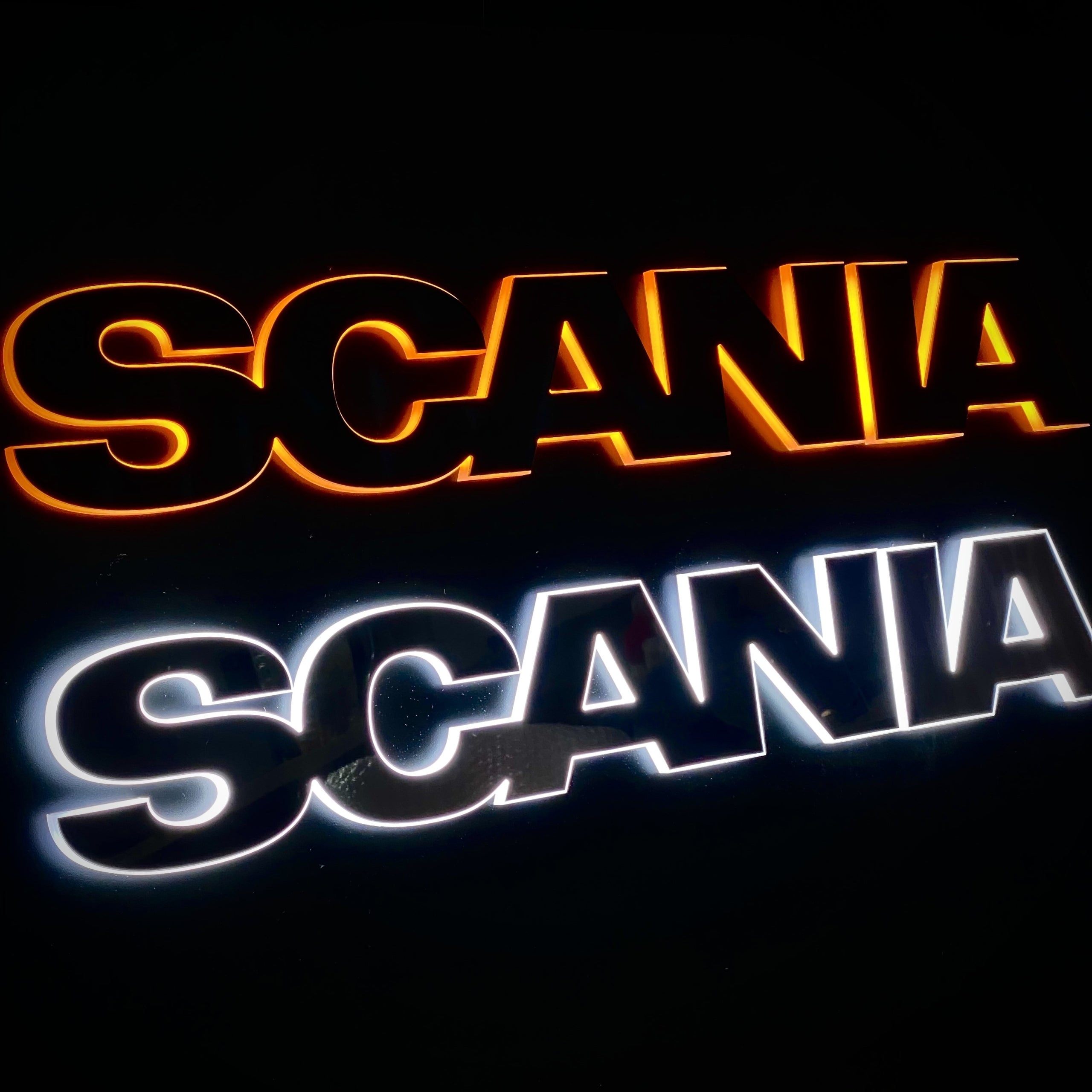 Opplyst SCANIA LED-Logo, 12/24v, RGB