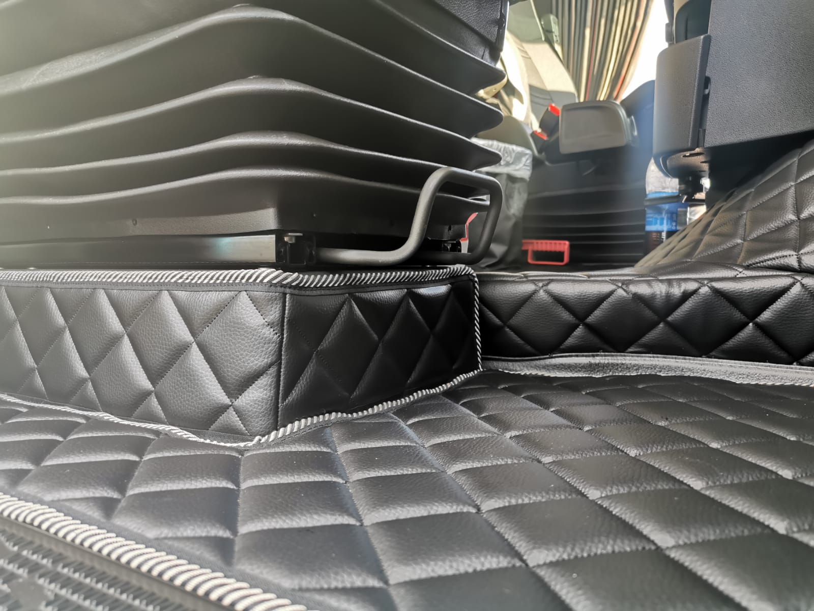 Stolsokkel Trekk i Ruter/Glatt - Volvo FH4/FH5/AERO