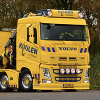 Front plate for Grill from door to door - Volvo FH4