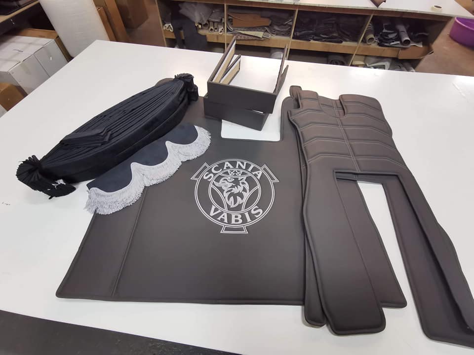 Mattesett Laget på Bestilling - Belysning, Knappestopping, Bussplysj