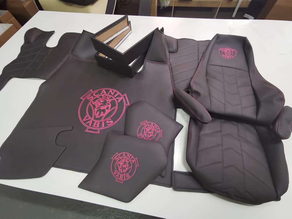 Mattesett Laget på Bestilling - Belysning, Knappestopping, Bussplysj