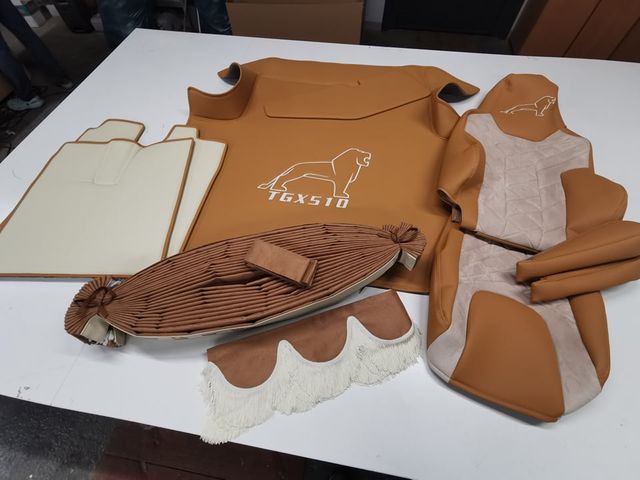 Mattesett Laget på Bestilling - Belysning, Knappestopping, Bussplysj