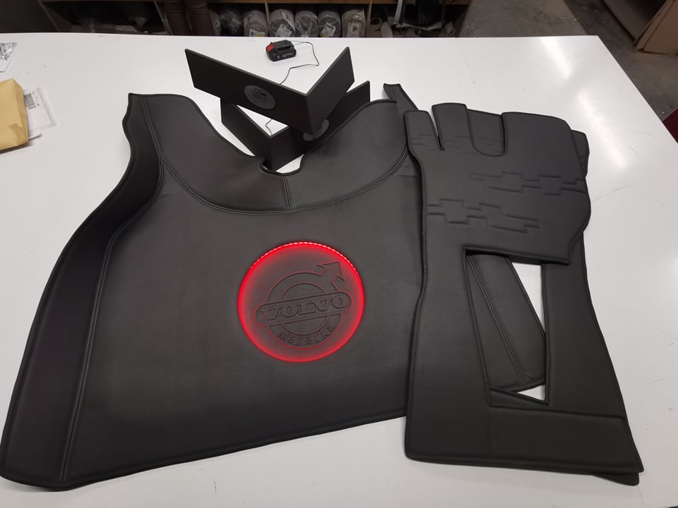 Mattesett Laget på Bestilling - Belysning, Knappestopping, Bussplysj