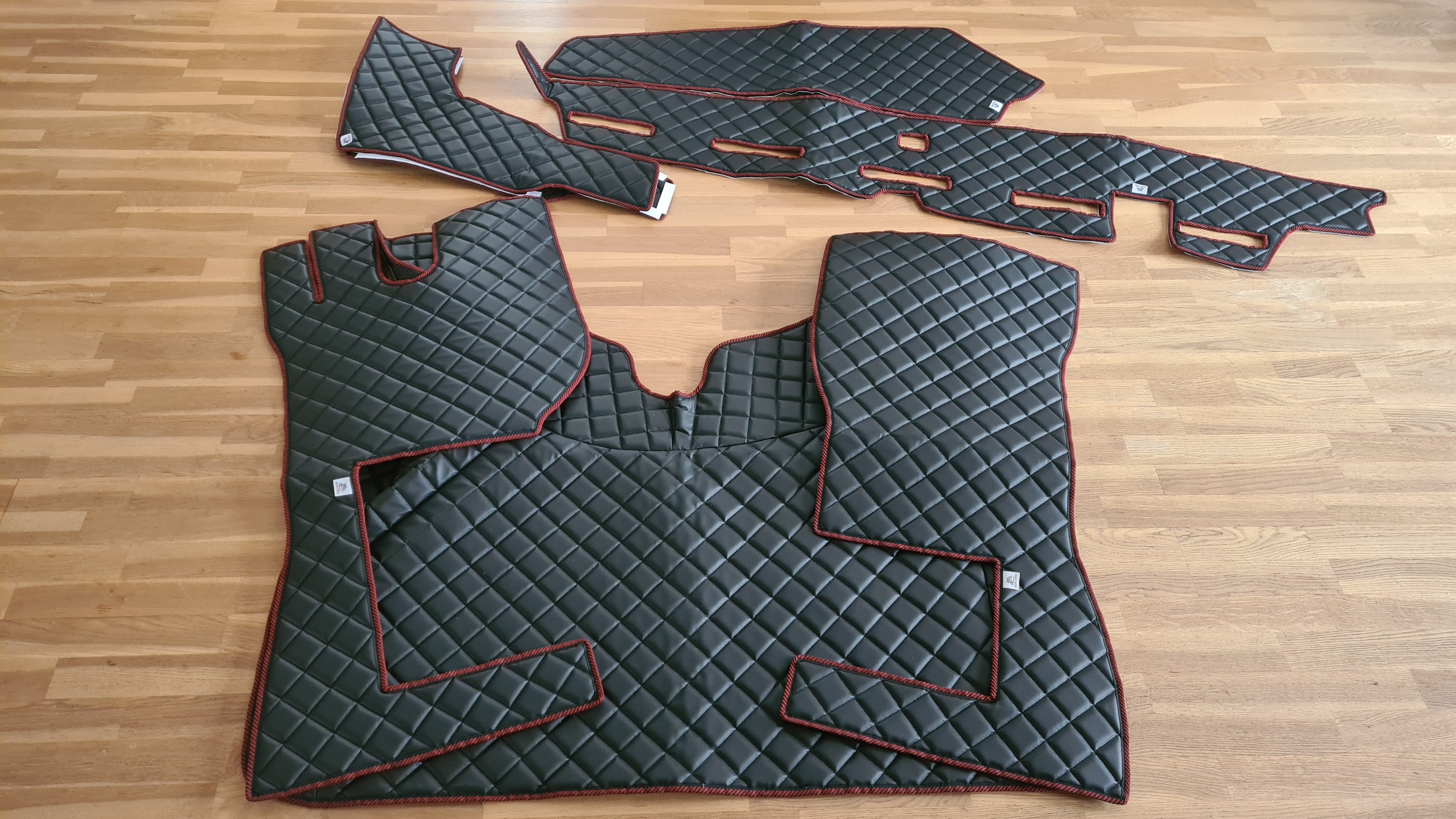 Mat set in Ruter - Volvo FH4/FH5 Fixed Passenger Seat