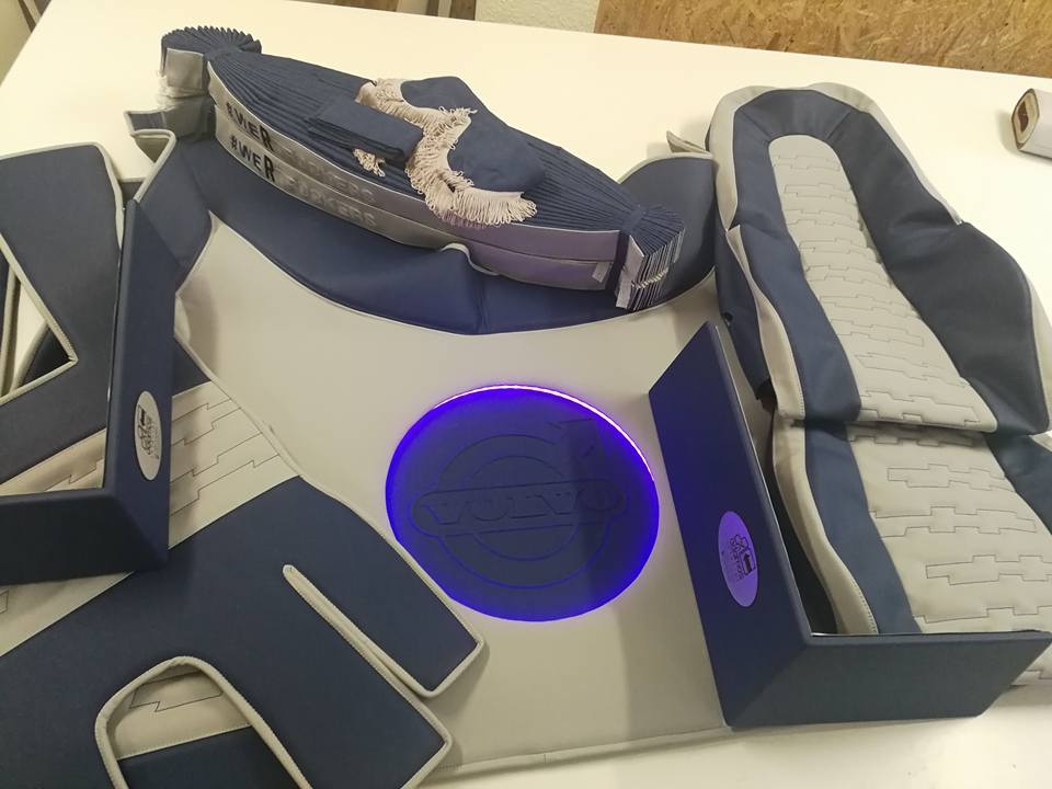 Mattesett Laget på Bestilling - Belysning, Knappestopping, Bussplysj