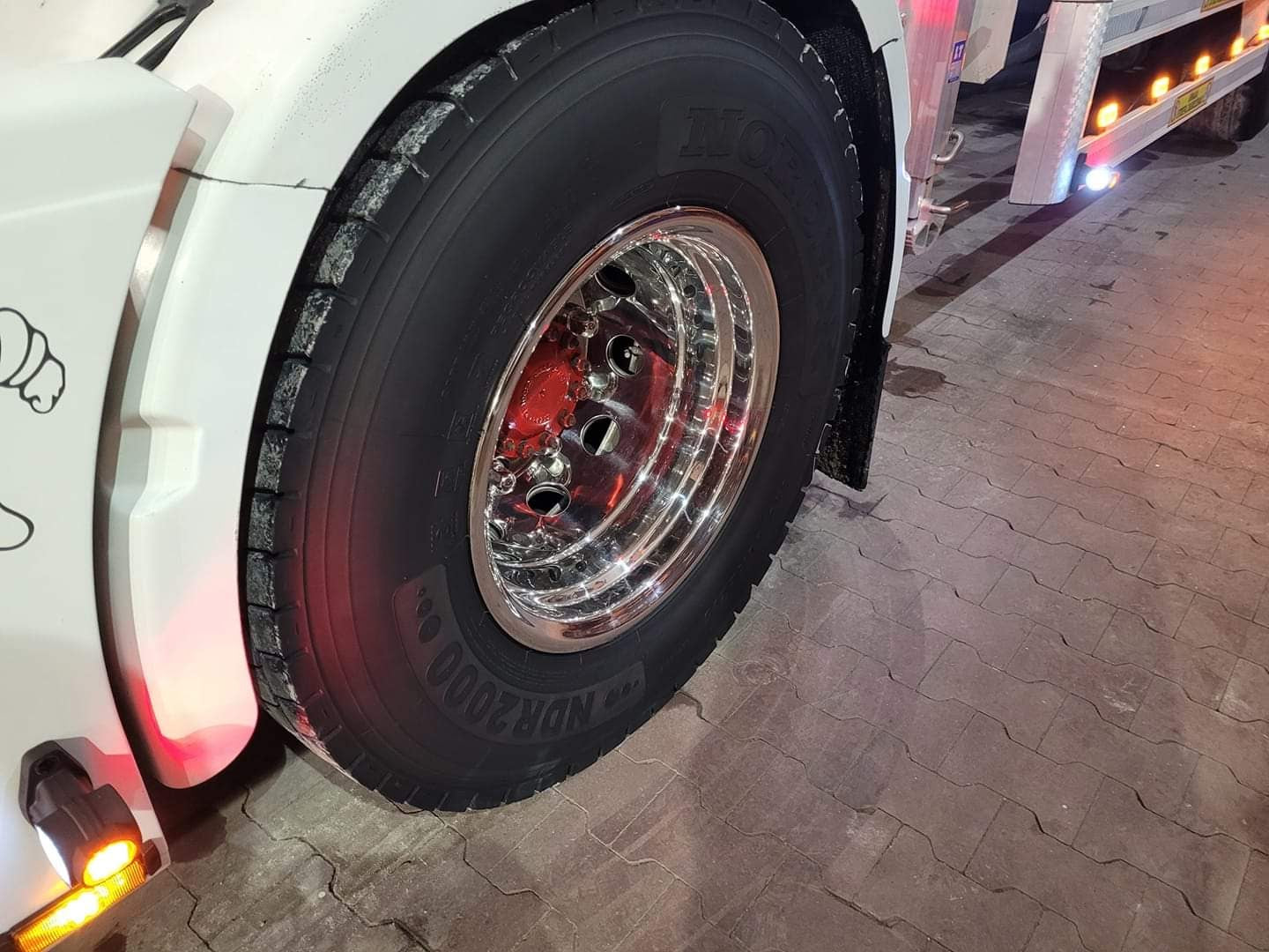 Hjulkapsel Bak i Rustfritt Stål - 22.5x9