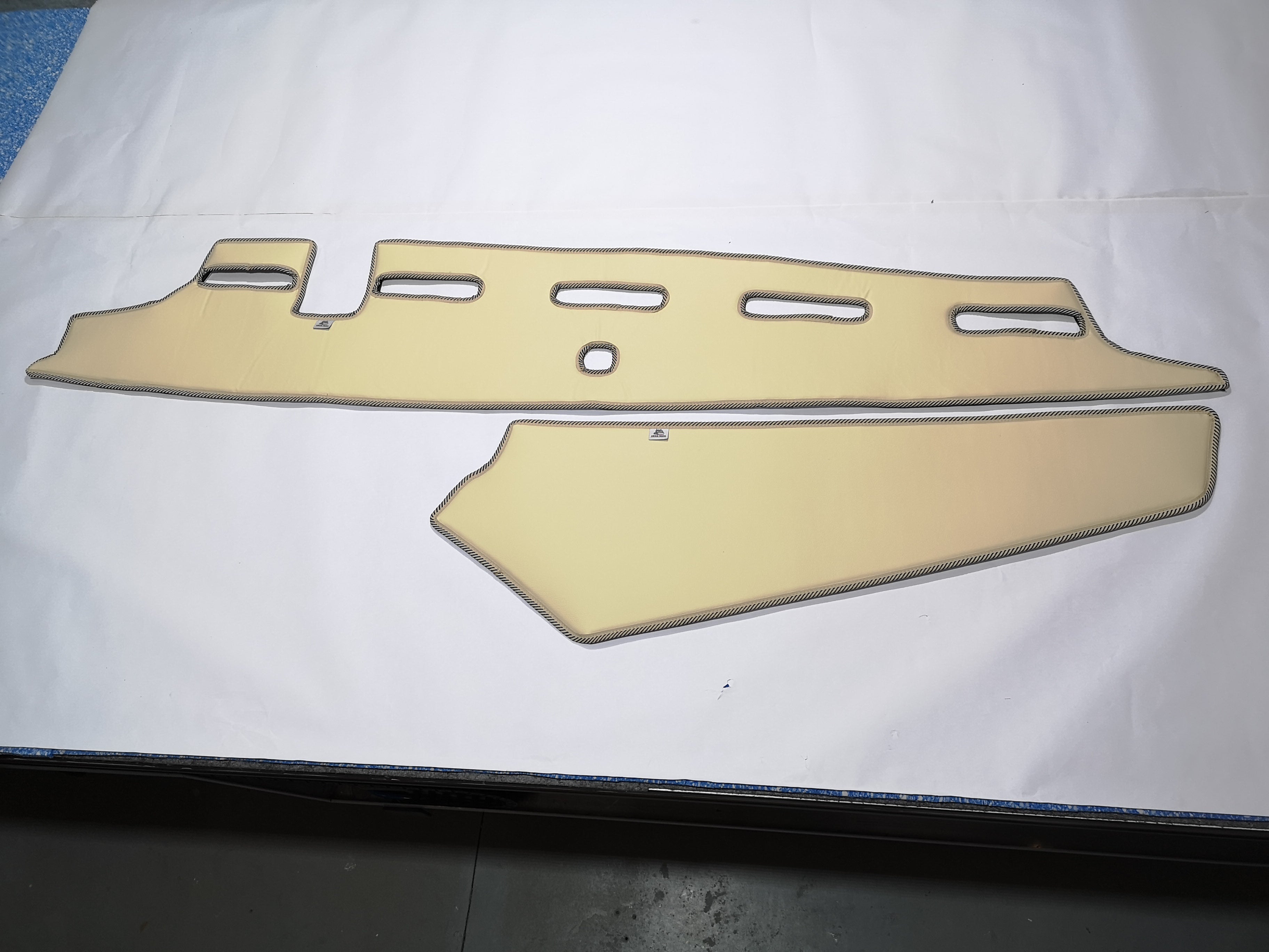 Dashbord Matte Glatt - Volvo FH4/FH5/AERO