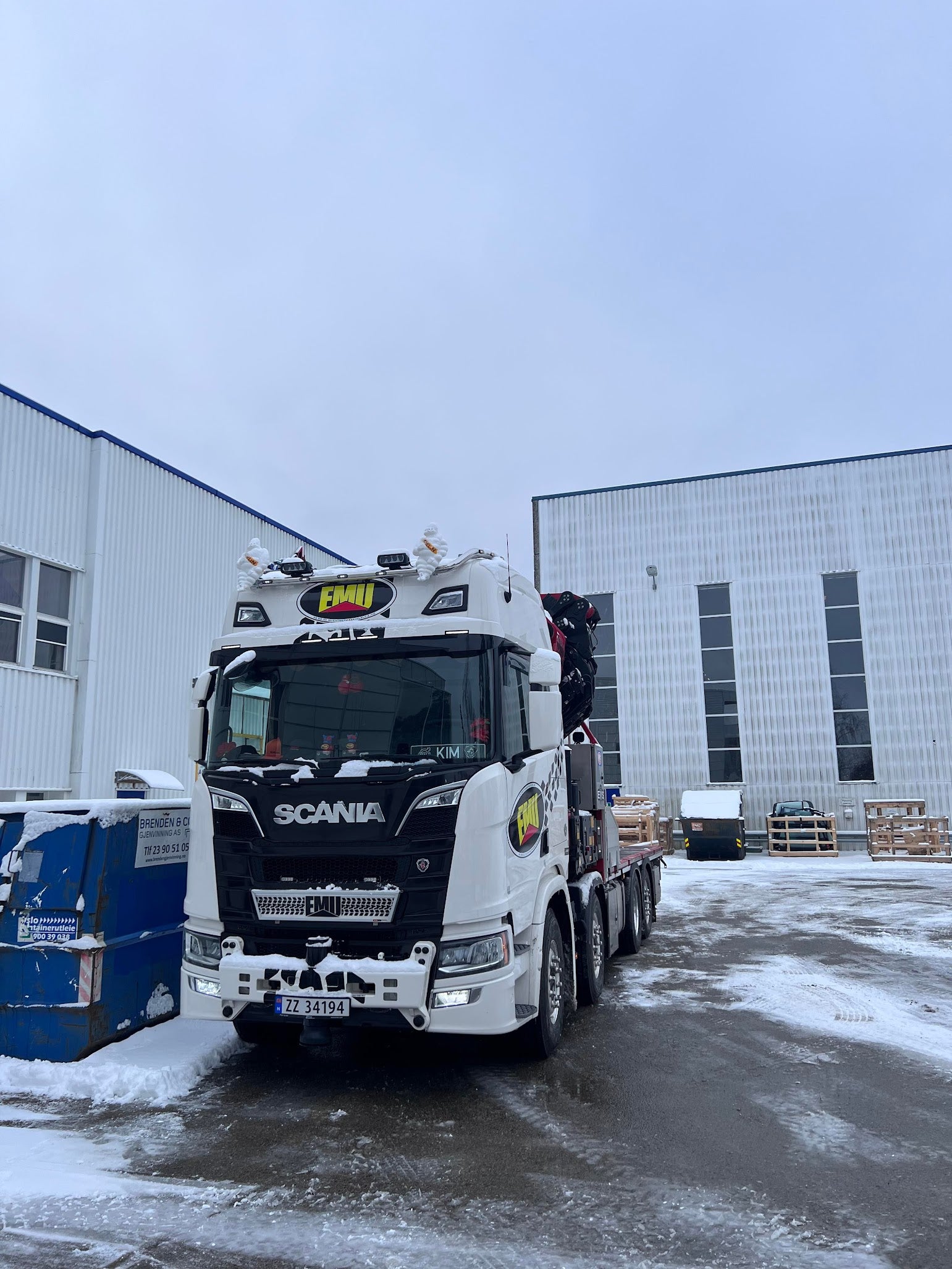 Roof bar in stainless steel/powder coating - Scania Nextgen