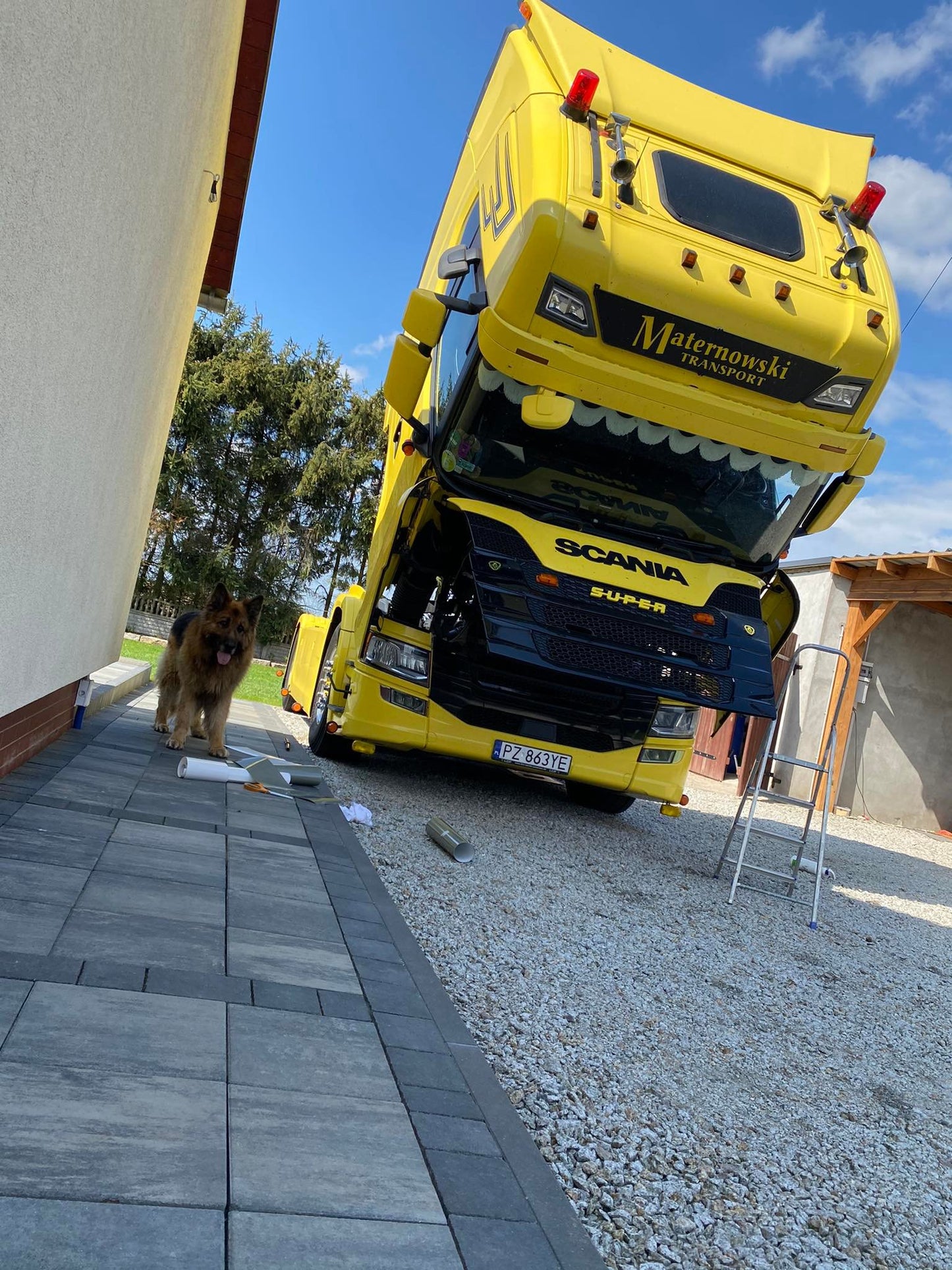 Roterende Varsellys AEB 595 12/24V - Rød